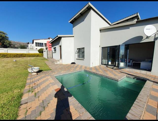 3 BEDROOM HOUSE FOR SALE IN MAGALIESKRUIN